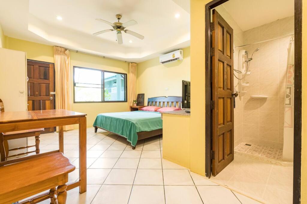 Baan Coconut Villa Pantai Bang Tao Luaran gambar