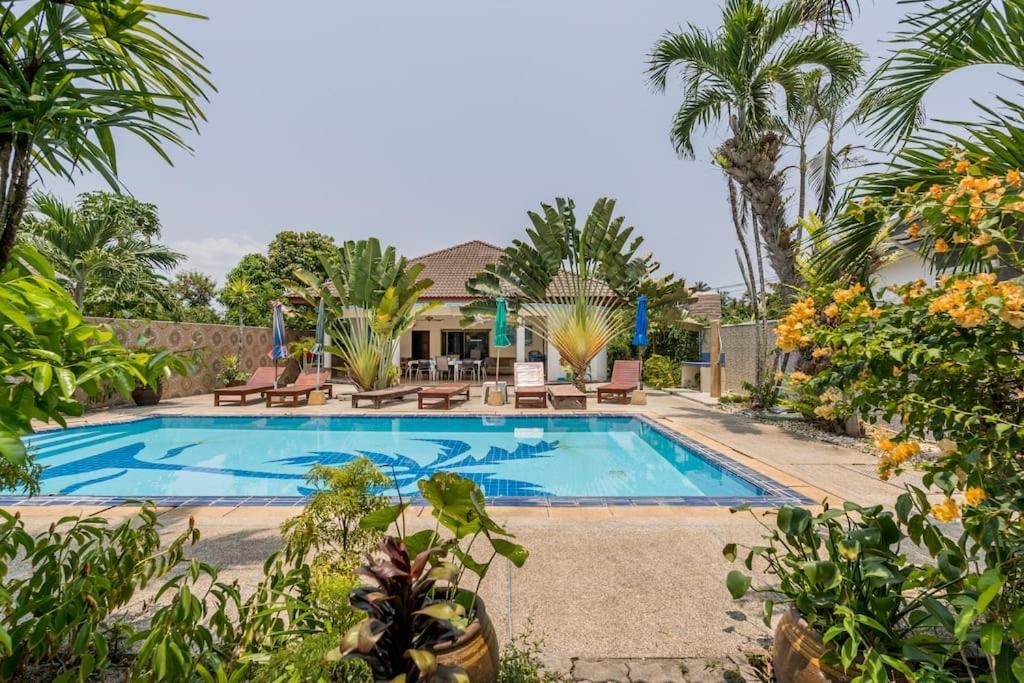 Baan Coconut Villa Pantai Bang Tao Luaran gambar