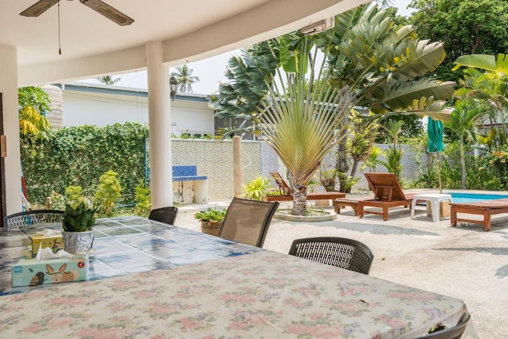 Baan Coconut Villa Pantai Bang Tao Luaran gambar